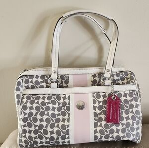 Coach Purse Beige/grey With Pink Lining. In Good Used Condition.